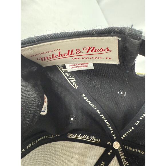 Mitchell & Ness Toronto Raptors Snapback Hat Black/Gold NBA Cap Adjustable New - Picture 3 of 3